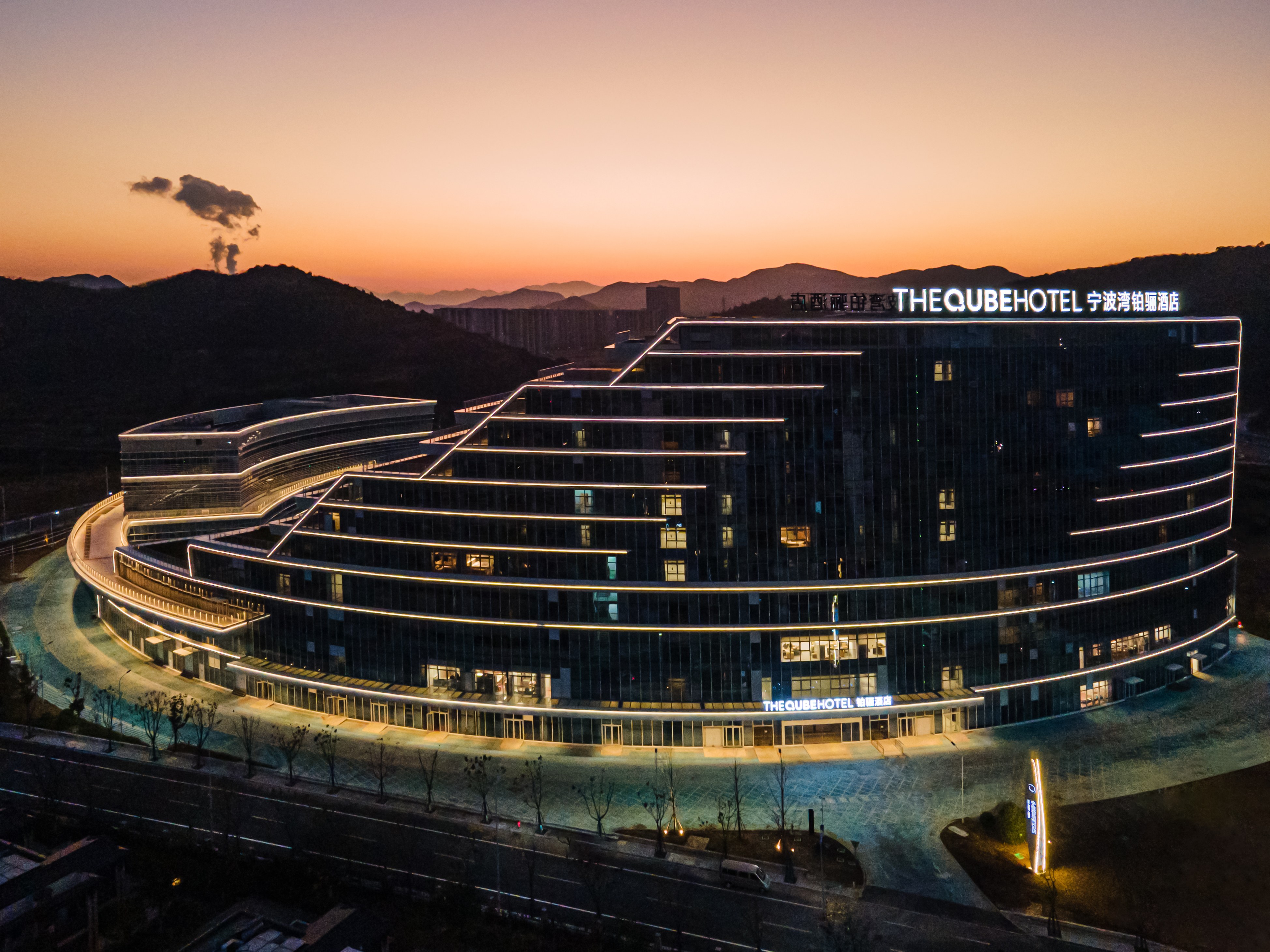 亚洲男女在线观看视频